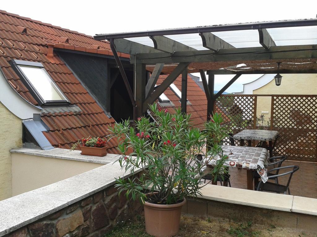 Hillside Apartments Révfülöp 部屋 写真
